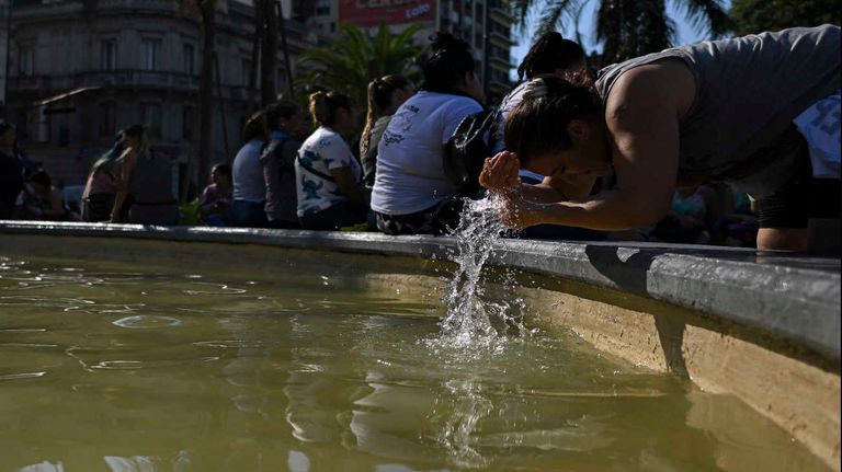 Ola de calor en Argentina 20230309
