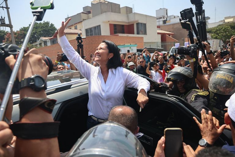 Peruvians Vote In General Elections