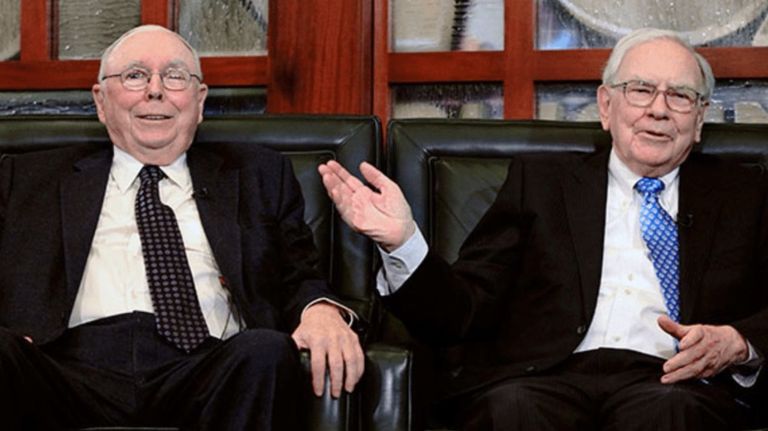 WARRENbuffettSocio2021