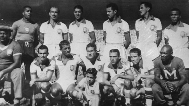 Brasil en el mundial de 1950 con camisetas blancas
