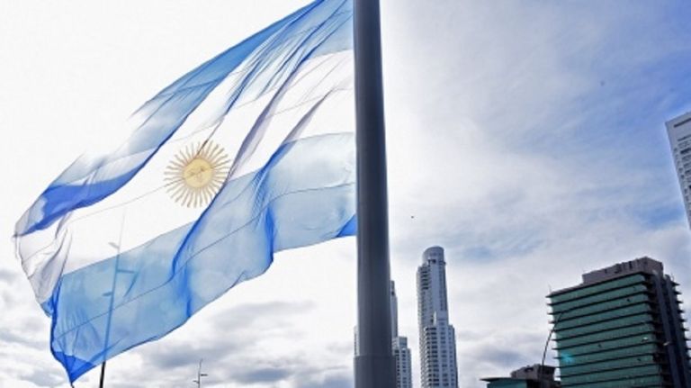 8 de julio feriado