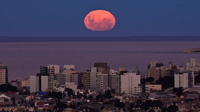 SuperLuna Puerto Madryn 20210427