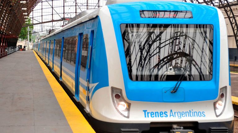 2406_TRENES