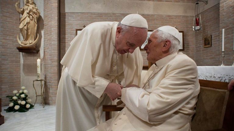 papa benedicto francisco celestino