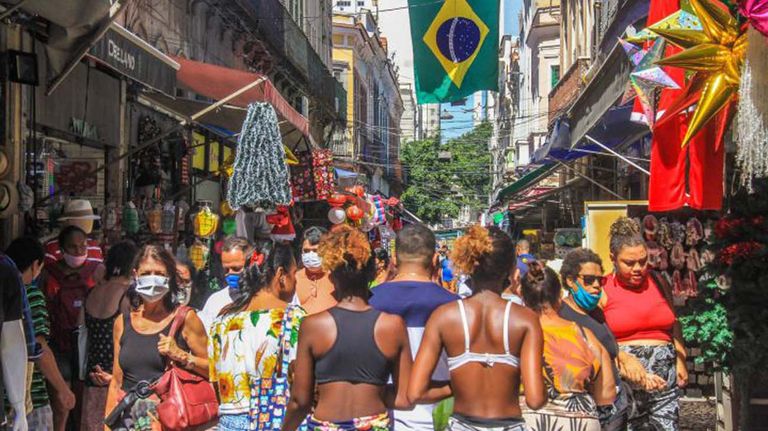 Aumento de casos de Covid-19 en Río de Janeiro 20220106