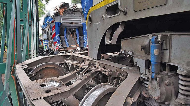 Choque y descarrilamiento del tren San Martín en Palermo 20240511