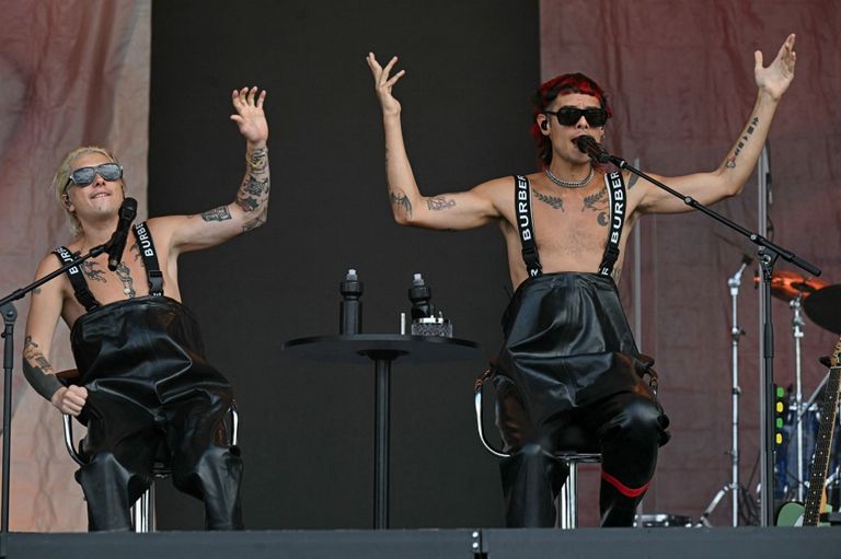 PACOAMOROSOCATRIELglastonbury
