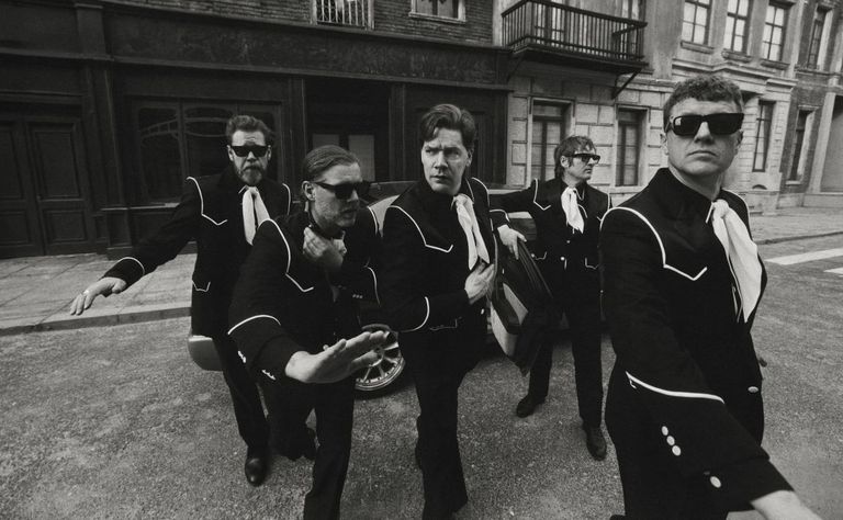 0626_thehives