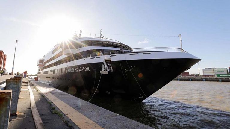 Cruceros en Argentina 20220427