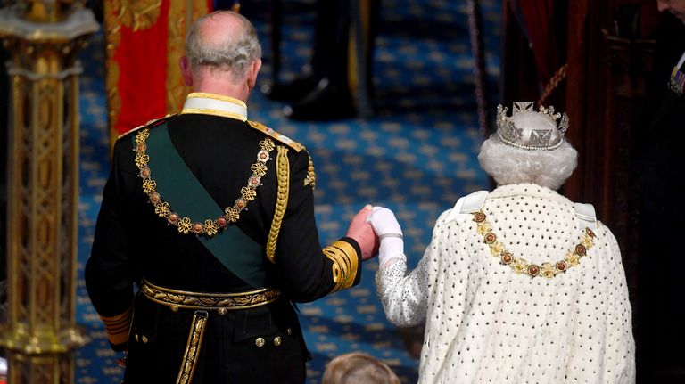 reina isabel ii parlamento brexit