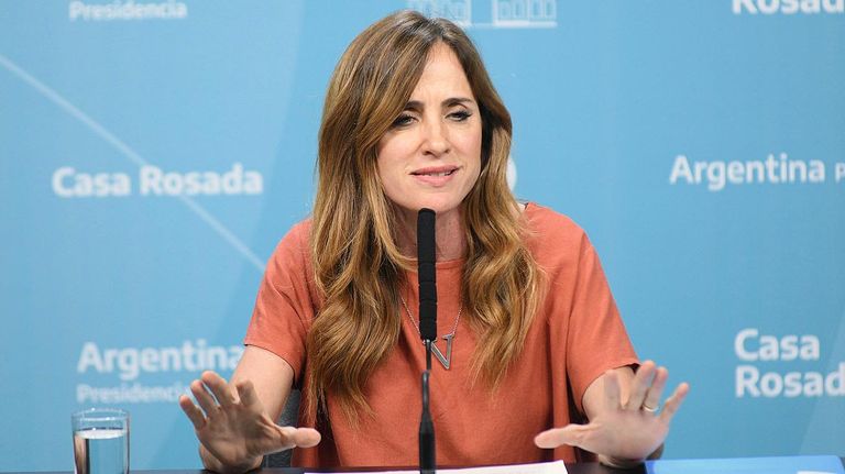 Victoria Tolosa Paz
