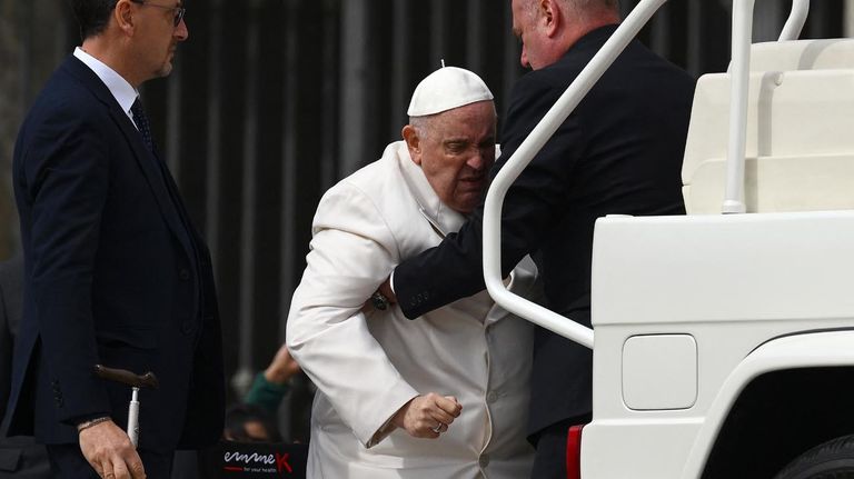 El Papa Francisco Internado