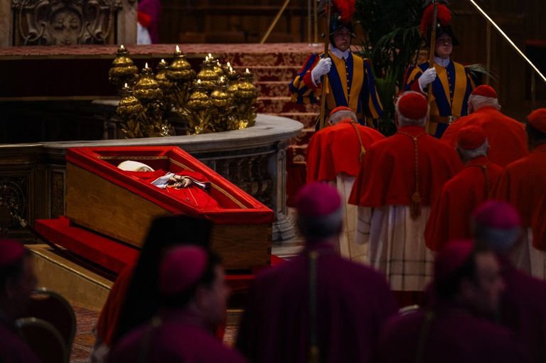 Capilla ardiente del Papa Francisco en la Basílica de San Pedro
