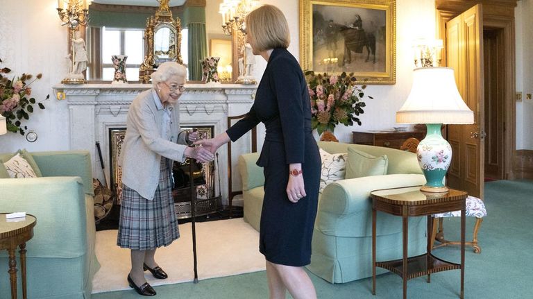 Isabel II 20220908