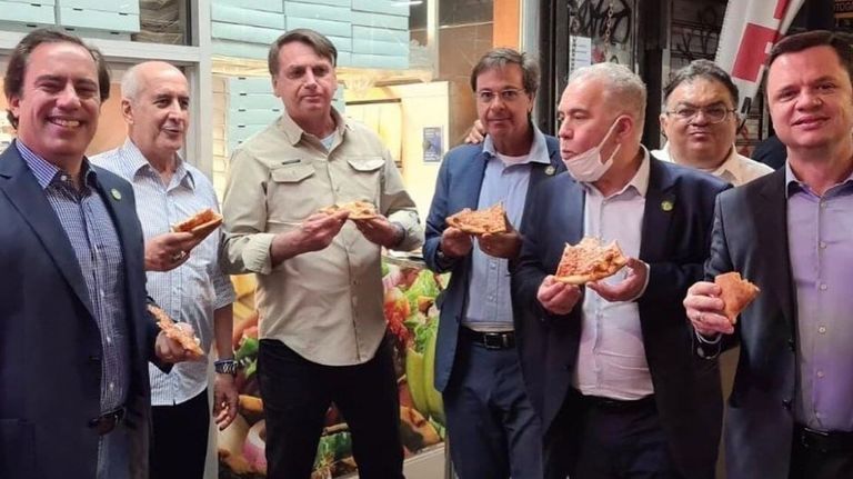 Bolsonaro Pizza