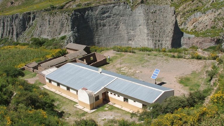 Inversión en energía para comunidades rurales aisladas