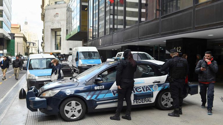 La policía Federal y la AFIP realizan procedimientos 20231011