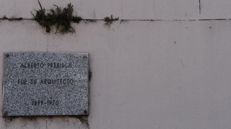 Obelisco deteriorado 20201110