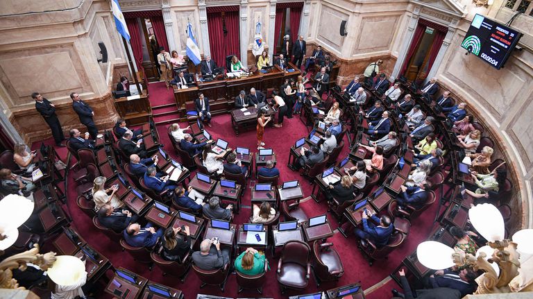 Senado 20230225