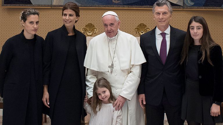 retrato de familia, con el Papa Francisco en octubre de 2016.