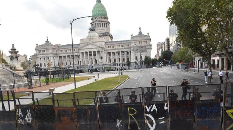 marcha en el Congreso por el acuerdo con el FMI 20220317