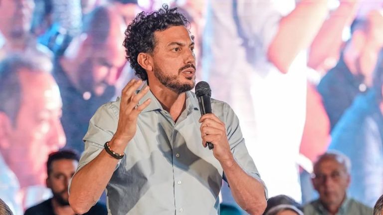 Federico Alesandri mostró su oposición a la privatización de los hoteles de Embalse