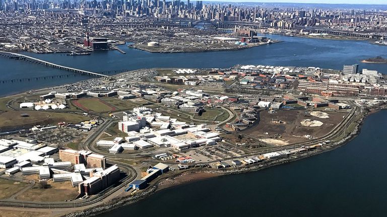 prision rickers island