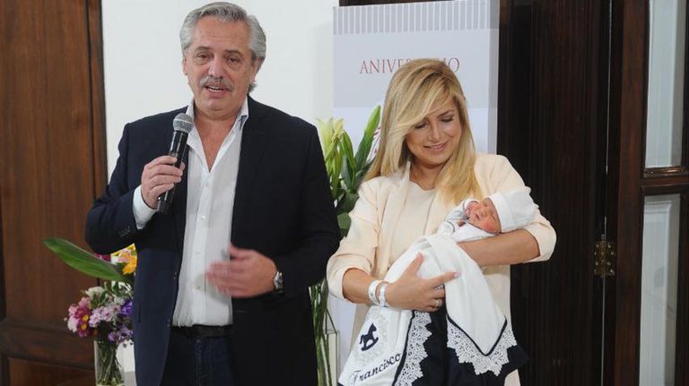 Declaraciones del presidente y la primera dama tras el nacimiento de su hijo Francisco 20220414