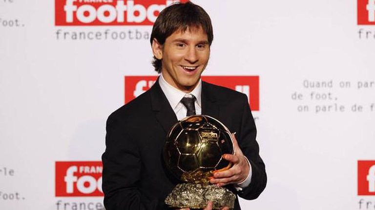 Messi recibe el Balón de Oro