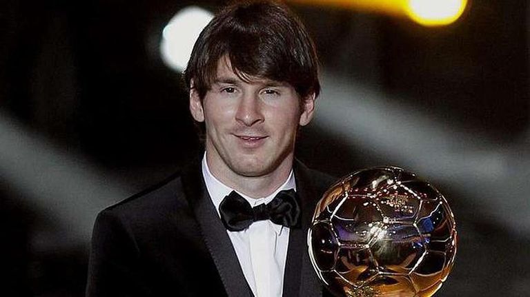 Messi recibe el Balón de Oro