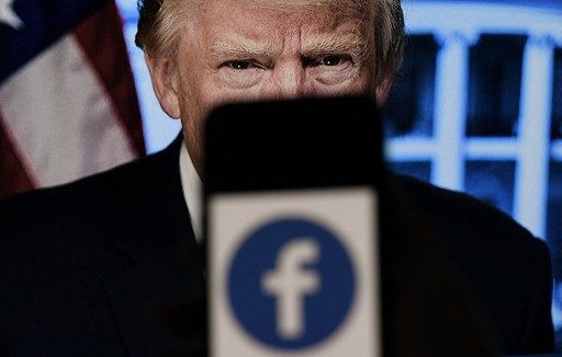 facebookTrumpPelea2021