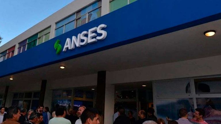 Anses, quienes cobran el 20 de abril