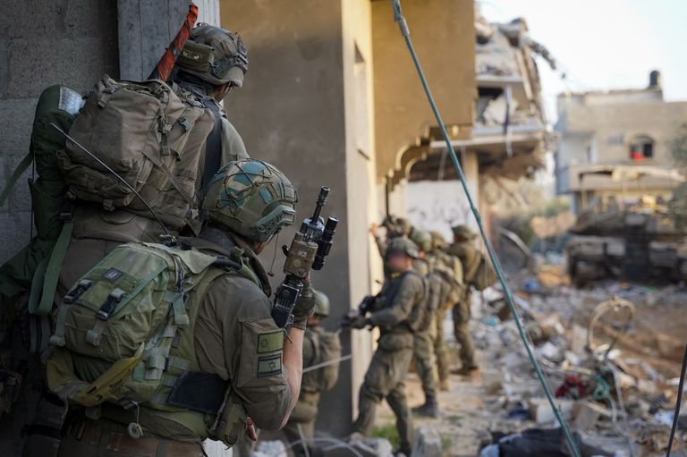 Soldados israelíes en Gaza