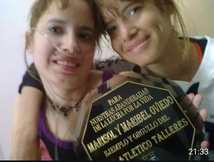Maribel y Marisol Oviedo