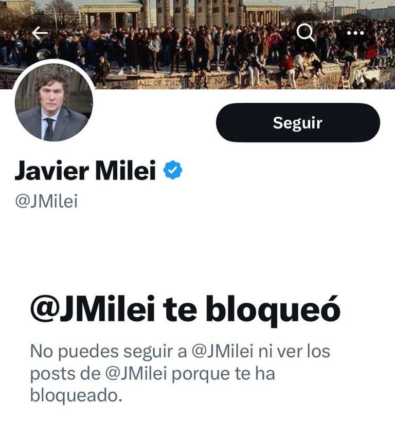 me bloequeó milei