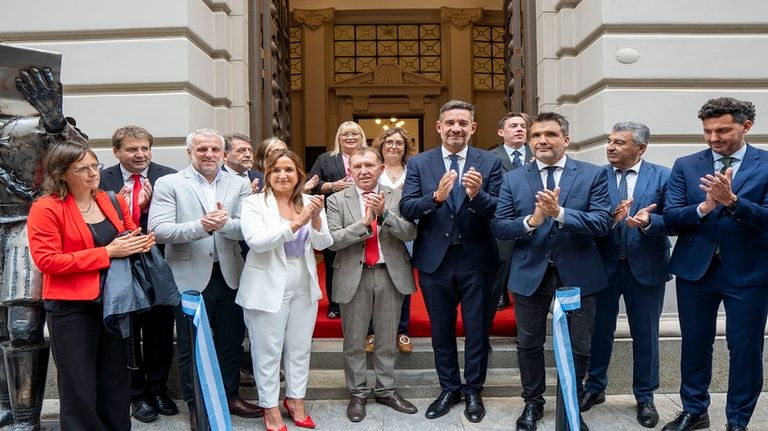 Prunotto y jefes de bloques de la Legislatura