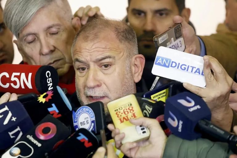 Luis Juez a la salida de la reunión de JxC