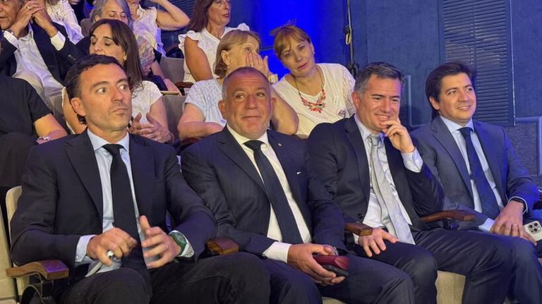 De Loredo, Juez y Bornoroni en la apertura de sesiones