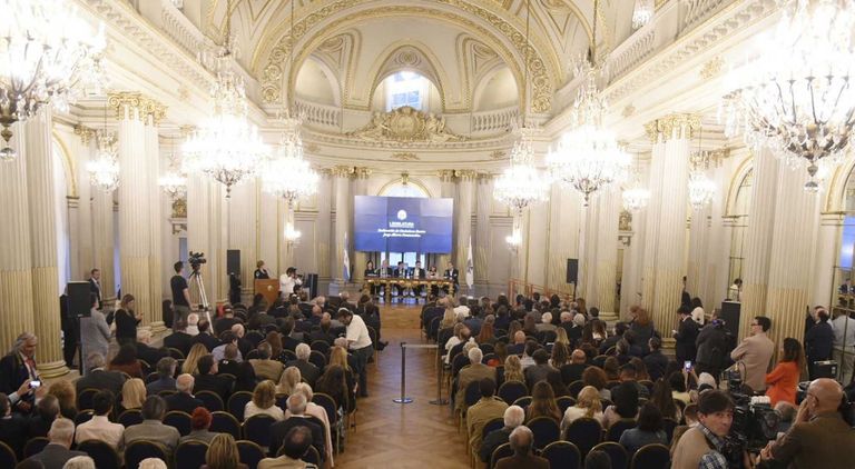 12032019 Legislatura Ciudadano Ilustre Fontevecchia