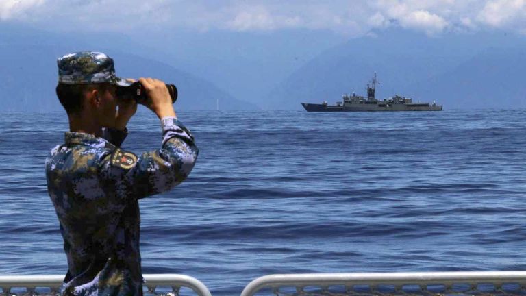 China desplegó a las fuerzas armadas para rodear Taiwán.