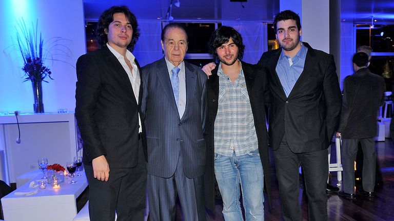 Agustino Fontevecchia, Alberto Fontevecchia, Alan Fontevecchia y Julián Carballo, en el festejo de los 40 años de la revista Weekend.