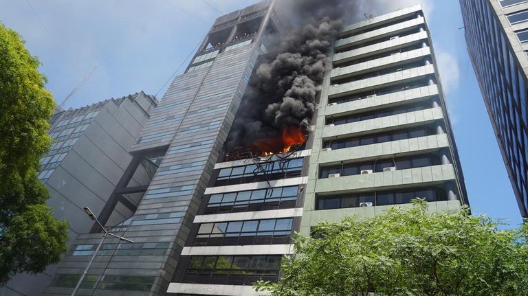 Incendio en Alem 668