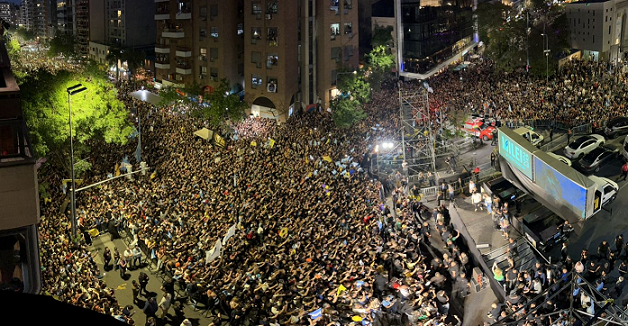 Milei en Cordoba reunió a cerca de 15 mil personas