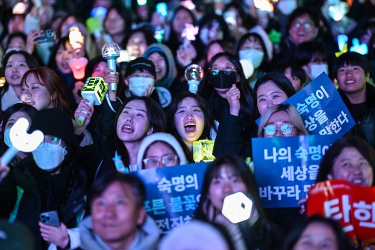 Corea del Sur destituye al presidente Yoon Suk Yeol