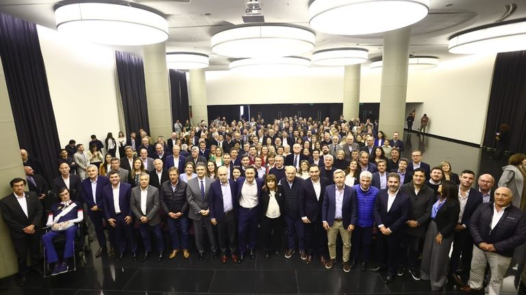 20230824 Patricia Bullrich se reunió con dirigentes de Juntos por el Cambio.