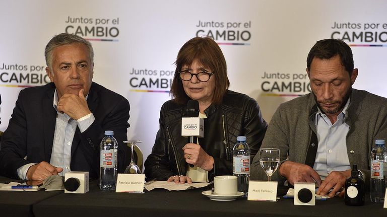 acto de Juntos x el cambio 20210921
