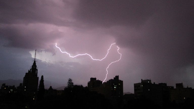 tormenta electrica rayos mendoza g_20191113