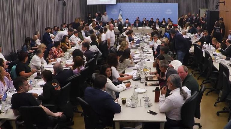 PLENARIO de Comisiones en la Cámara de Diputados