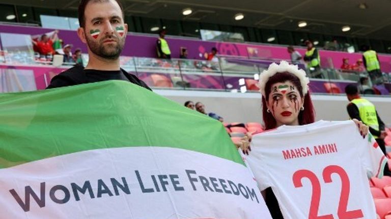 La lucha de las mujeres presente en el partido Irán- Gales