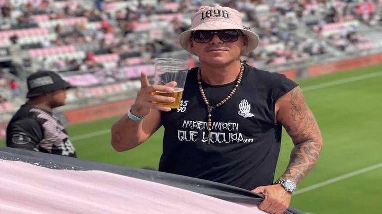 Jorge 'Cachito' Cascardo, líder de la barra del Inter de Miami 20230608